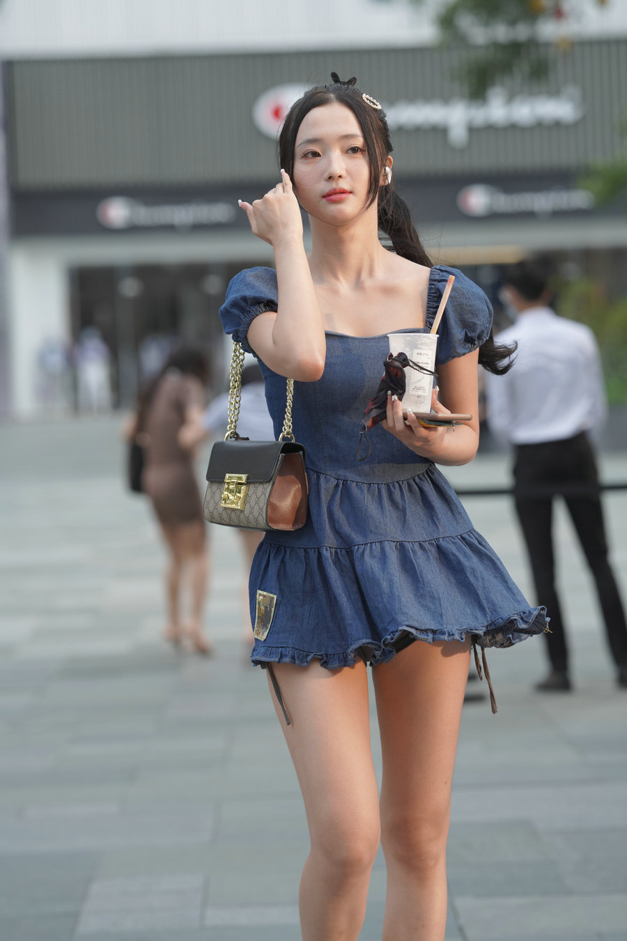 J3654 240P-2.74GB-多丫图库