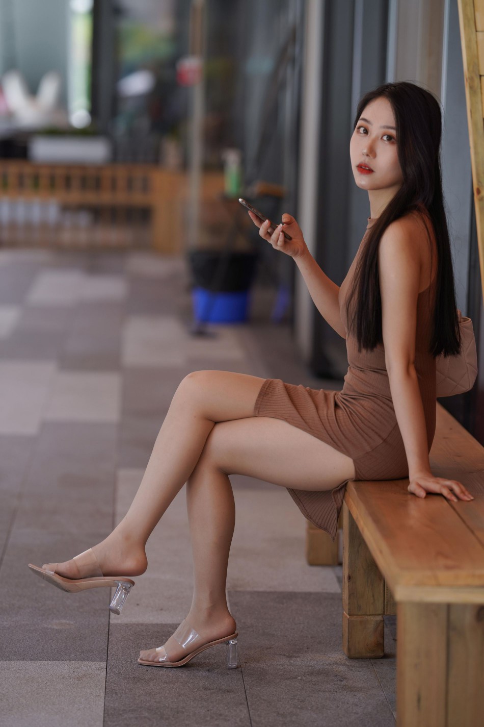 图片[5]-超有女人味的姑娘短裙逛街【400P】00049-多丫图库