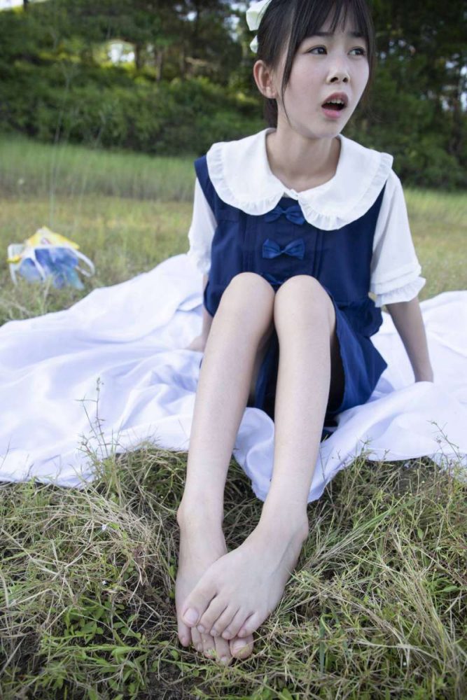 非常甜美的牛仔裙女孩【226P】20021-多丫图库