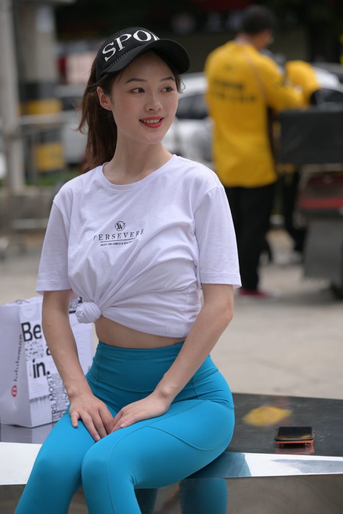 图片[2]-蓝色瑜伽裤阳光女孩J2095 611P1V-21.8GB-多丫图库