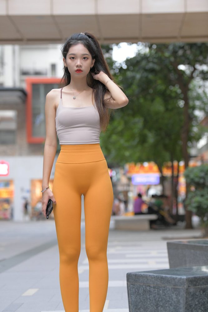 超级可爱的橘黄瑜伽裤女孩J3030 801P1V-28.0GB-多丫图库