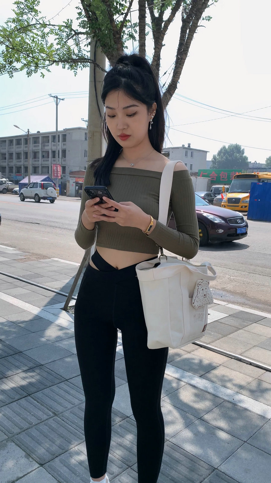 刚刚健身结束的高马尾瑜伽裤女孩J4111 MP4-8.97GB-多丫图库