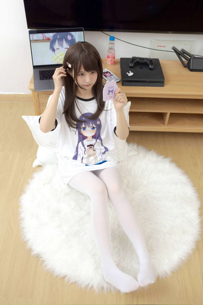 二次元白丝美少女【69P】20027-多丫图库