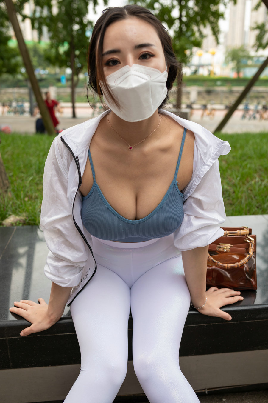 白色瑜伽裤女孩很漂亮 J1518 856P4V-30.0GB-多丫图库