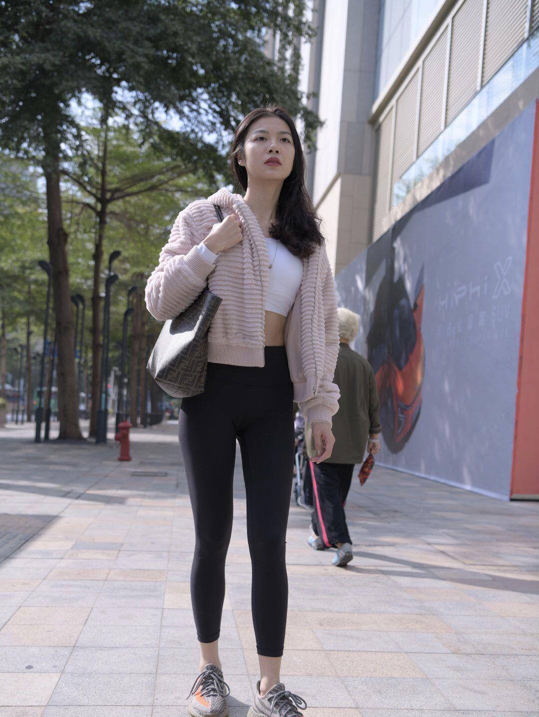 图片[2]-逛街的紧身瑜伽裤女孩 J1455 411P2V-26.6GB-多丫图库