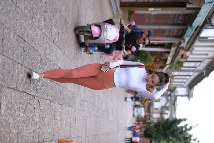 橙色瑜伽裤的高马尾姑娘【615P】00051-多丫图库