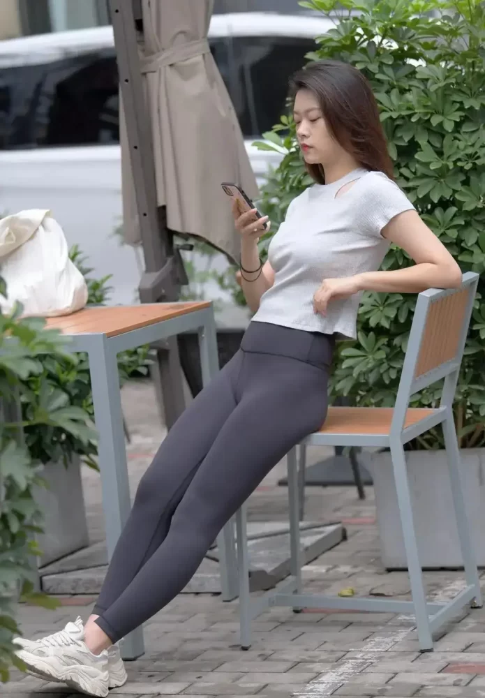 图片[4]-黑色瑜伽裤靓丽女孩J2200 905P1V-30.5GB-多丫图库