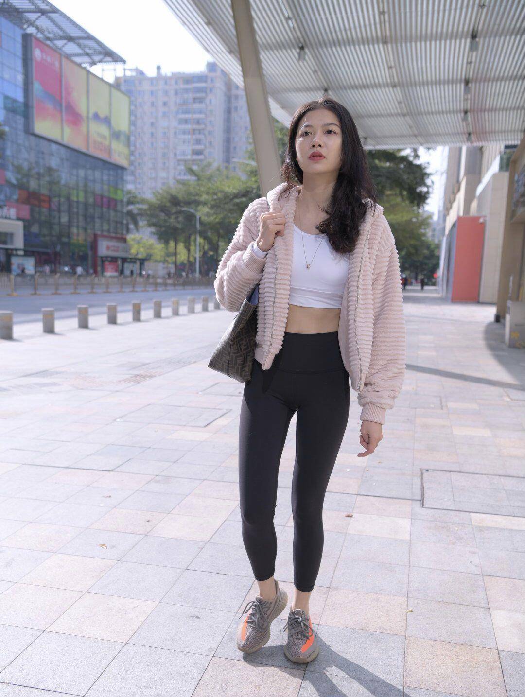 图片[3]-逛街的紧身瑜伽裤女孩 J1455 411P2V-26.6GB-多丫图库