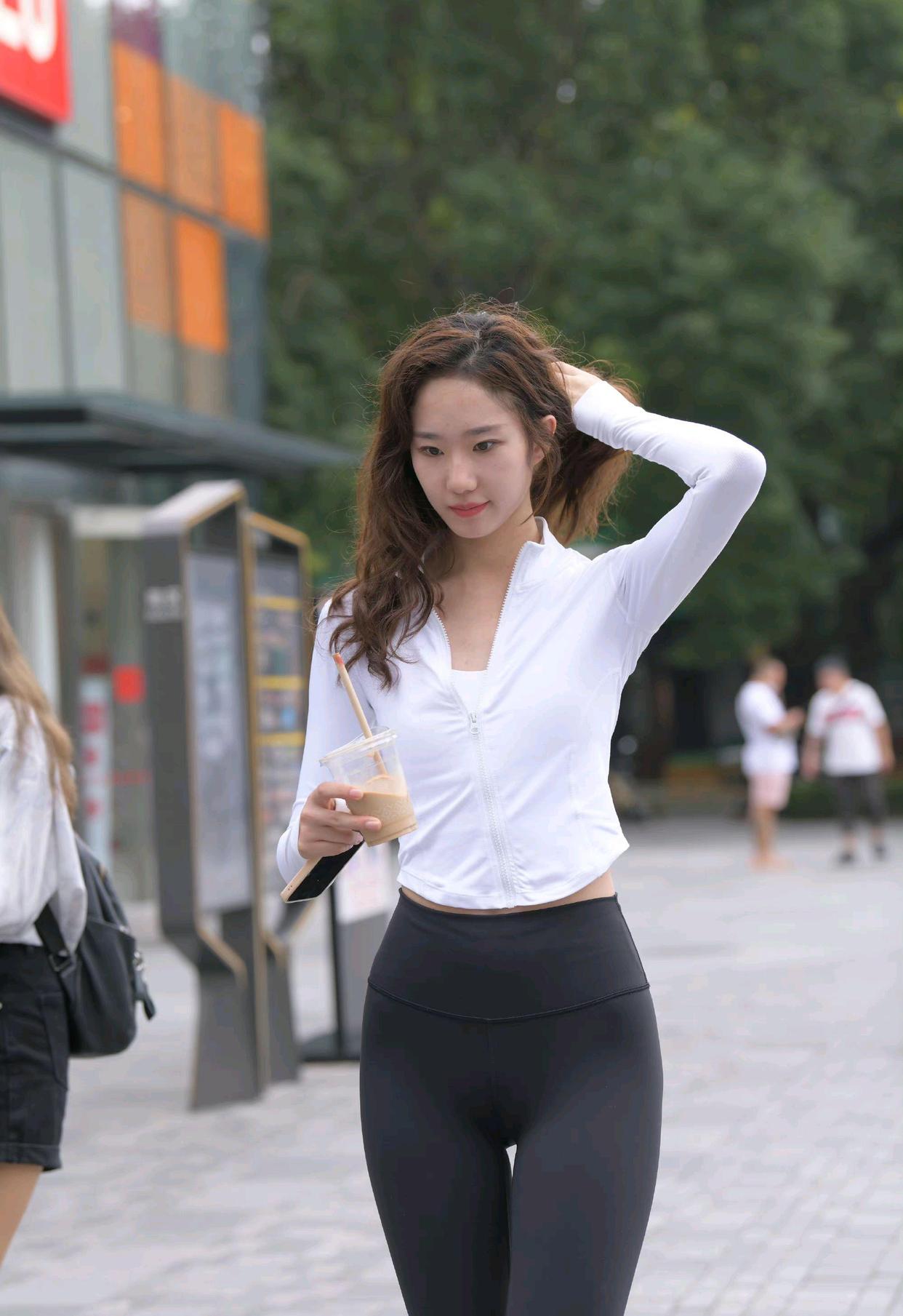 图片[5]-像刘亦菲的黑色瑜伽裤女孩J2237 340P1V-14.8GB-多丫图库
