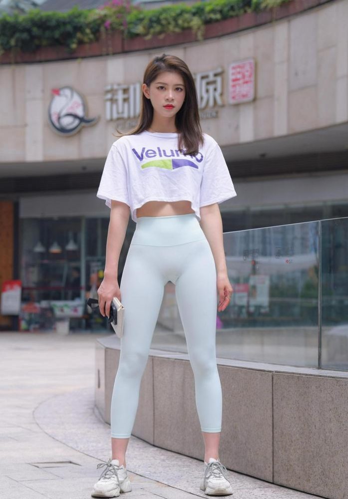 这个瑜伽裤女孩真的很漂亮 J1960 815P1V-28.9GB-多丫图库