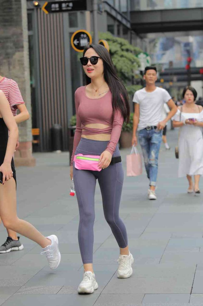 【免费】戴墨镜的时尚女孩【57P】04024-多丫图库